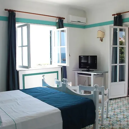 Отель Sunbay Park Чивитавеккья
