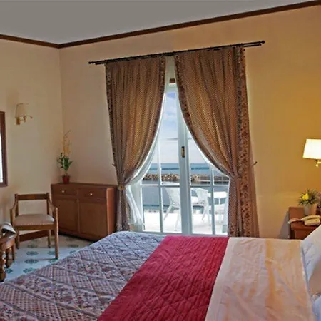 Sunbay Park Hotel 4*