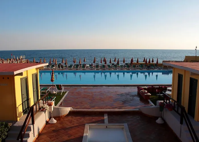 Hotell Sunbay Park Civitavecchia