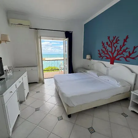 Sunbay Park 4* Чивитавеккья