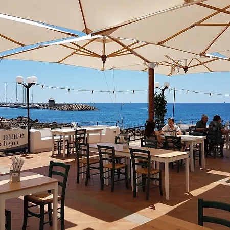 Отель Sunbay Park