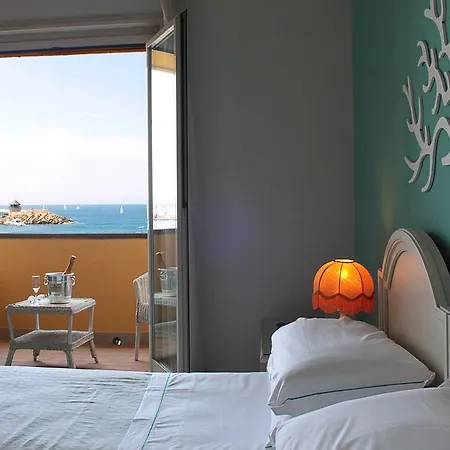 Hotell Sunbay Park Civitavecchia