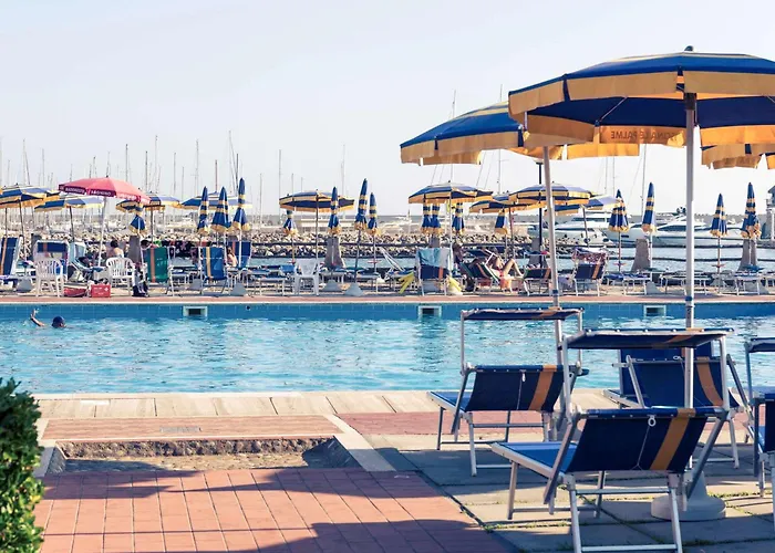 Sunbay Park Отель 4*